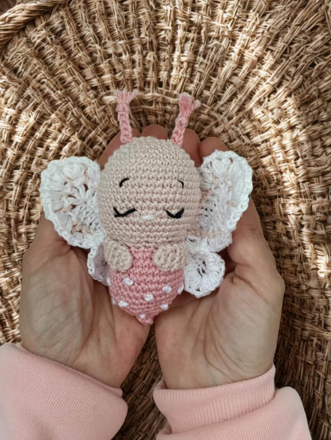 FARFALLA AMIGURUMI