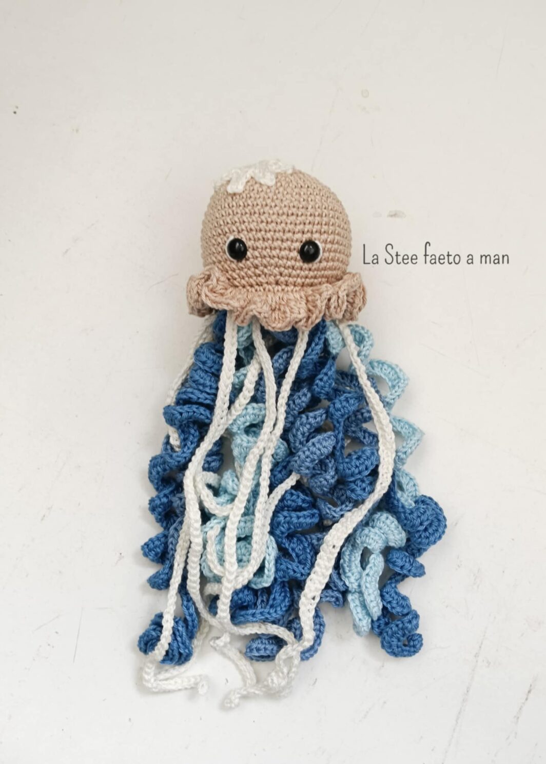Polpo amigurumi con stella marina
