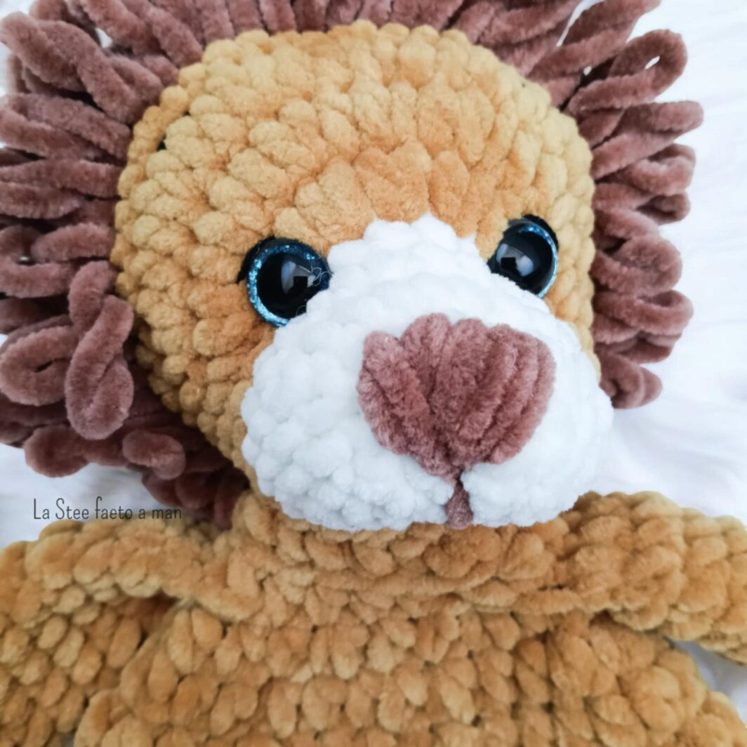 Leoncino in ciniglia amigurumi - immagine 2