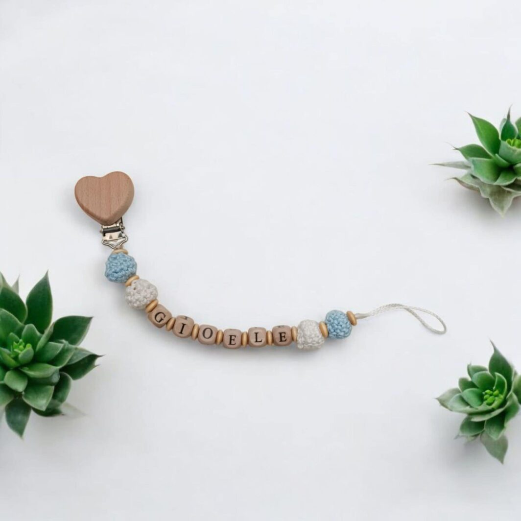 Catenella clip cuore e palline uncinetto